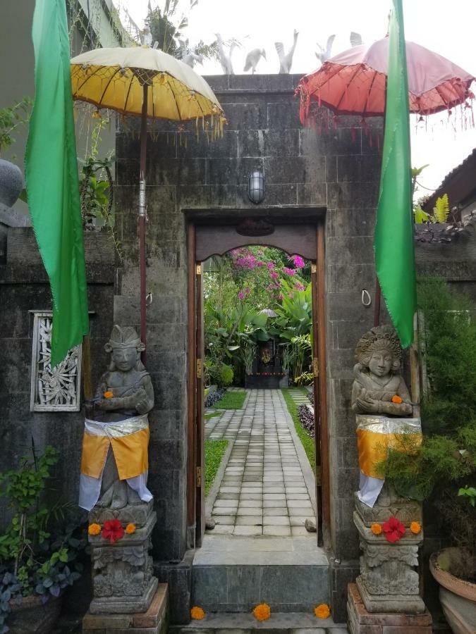 Sari Mimpi Kutuh Villa Ubud  Exterior photo