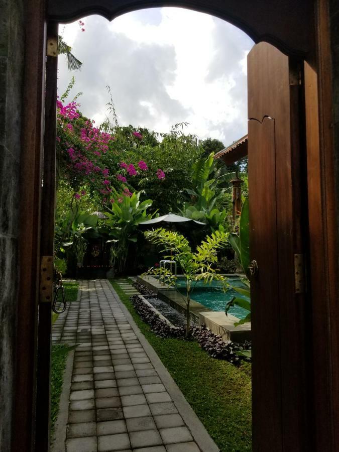 Sari Mimpi Kutuh Villa Ubud  Exterior photo